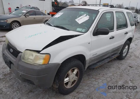 2002 Ford Escape Xls из США, поврежденный, VIN 1FMYU01122KA26097